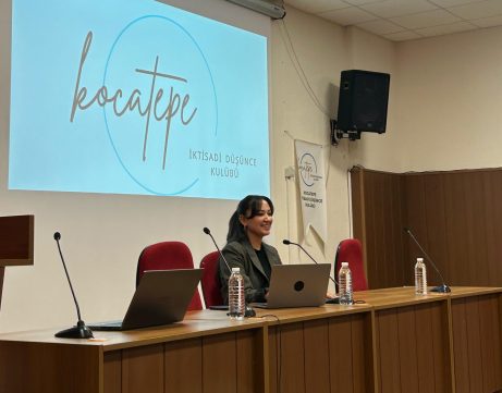 Mezunumuz Burcu Akkan Öğrencilerimizle Kariyer Söyleşisinde Buluştu